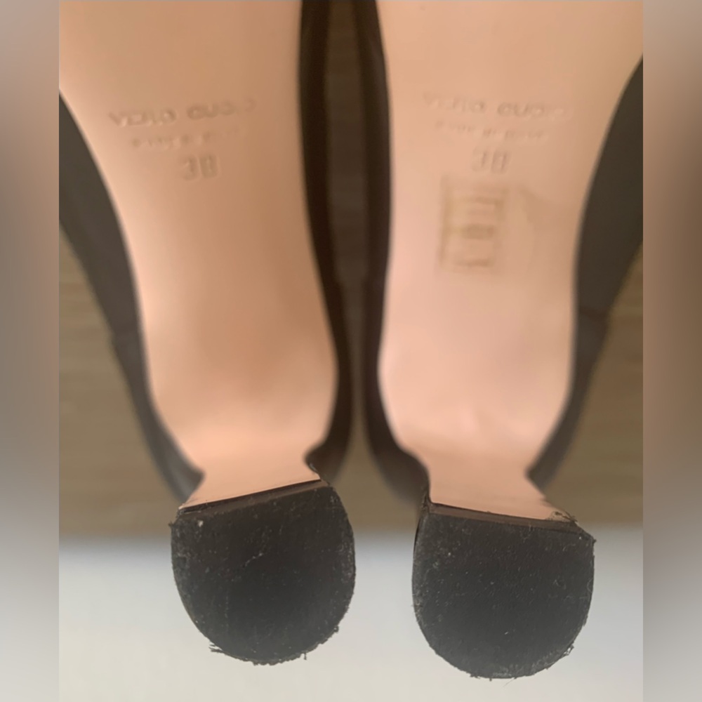 SZ 38 US 7.5 Red V Valentino Vintage Black 5” Heels - Picture 10 of 11